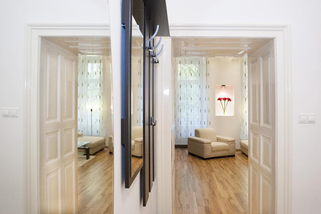 Charlotte Apartment Close To Opera Budapest Exterior photo